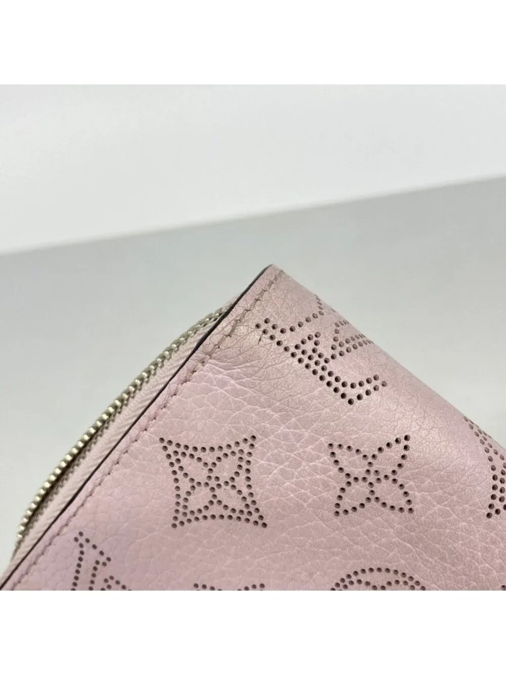 Louis Vuitton Wallet Mahina Zippy Gimo